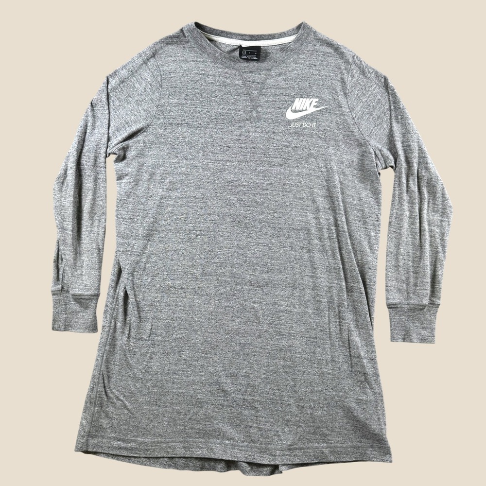 Nike Graphic T-Shirt Women L Gray Long Sleeve Just Do It Athleisure Activewear
